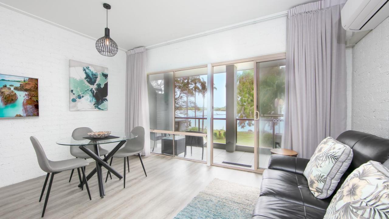 Moby Dick Waterfront Resort Motel Yamba Eksteriør billede